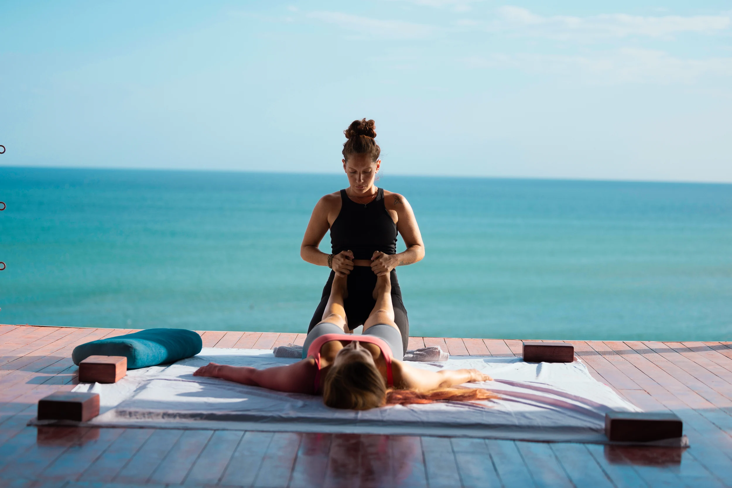 Guest receiving a massage with ocean views at La Jolla de Guasacate.